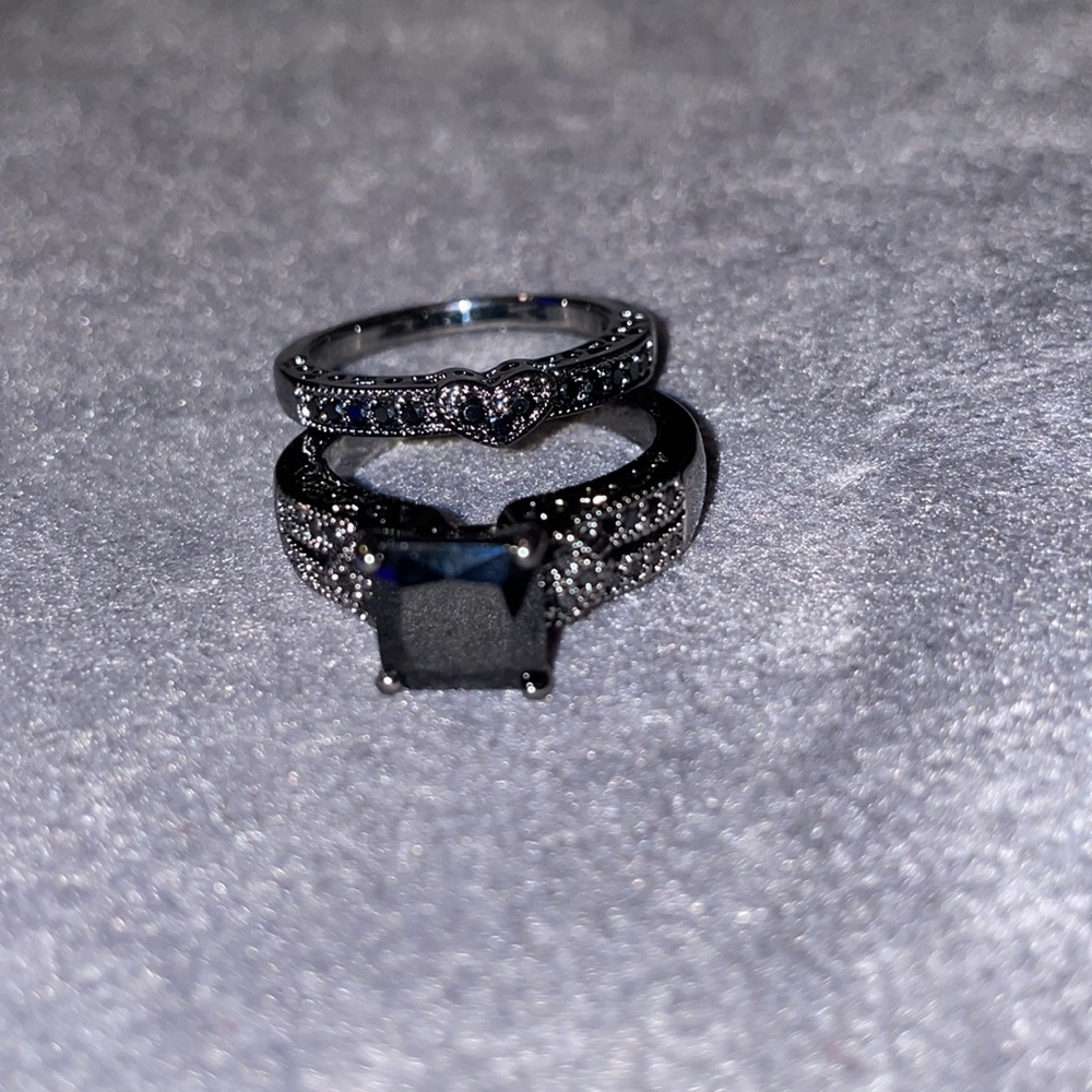 Black Cubic Zirconia Sz 10 Beautiful 2 pc Heart Ring!